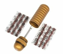 Peaty's Holeshot Tubeless Puncture Plugger Kit -Vélo Boutique de vente 5060541583948PeatysHoleshotTubelessPuncturePluggerKitbourbon labelled