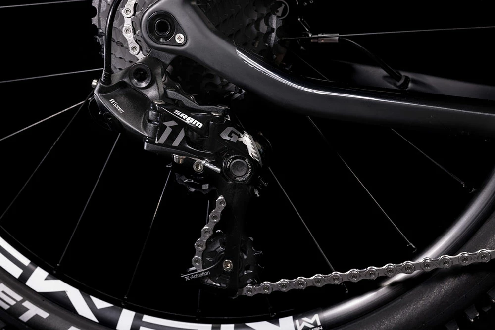 Cube Elite 240 C:62 SL Carbon´n´blue´n´red 7 Cube Elite 240 C:62 SL Carbon´n´blue´n´red – Image 5