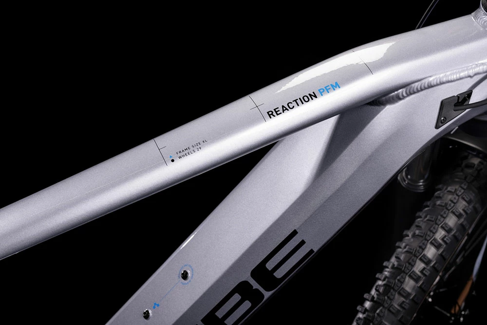 Cube Reaction Hybrid Performance 500 Polarsilver´n´blue 4 Cube Reaction Hybrid Performance 500 Polarsilver´n´blue – Image 2