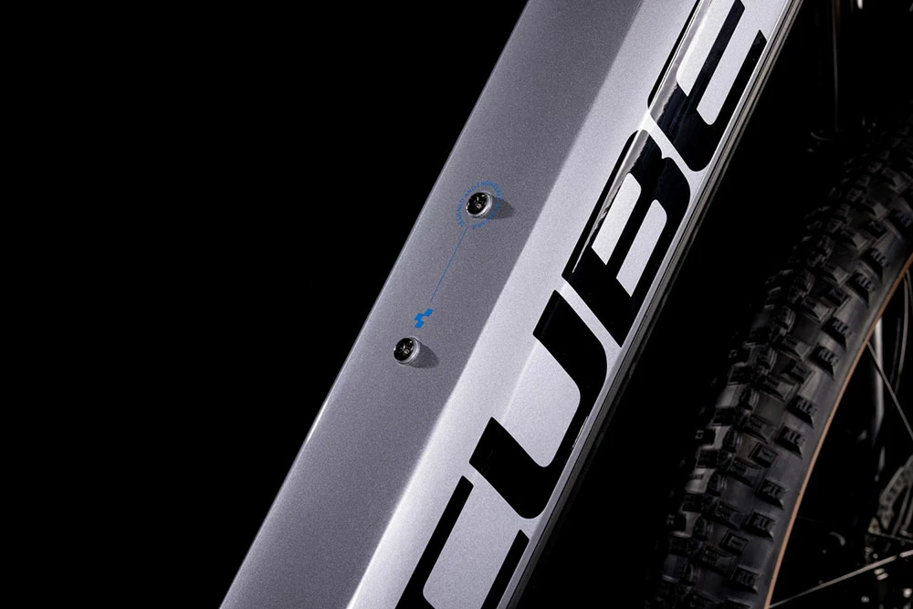 Cube Reaction Hybrid Performance 500 Polarsilver´n´blue 5 Cube Reaction Hybrid Performance 500 Polarsilver´n´blue – Image 3