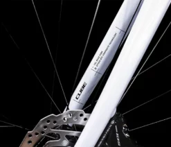 Cube Attain GTC Race Frostwhite´n´carbon -Vélo Boutique de vente 577200 D3