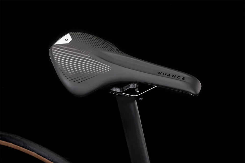 Cube Agree C:62 Flashwhite´n´carbon 5 Cube Agree C:62 Flashwhite´n´carbon – Image 3