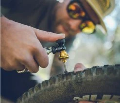 Lezyne Tubeless CO2 Blaster -Vélo Boutique de vente CO2 Blaster 2019 04 15 Lezyne 407 1800x1800