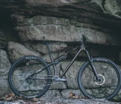 Cube AMS ONE11 C:68X Pro 29 Liquidred´n´carbon -Vélo Boutique de vente CUBE AMS ONE11 C68X Pro 29 liquidred n carbon 652500