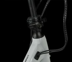 Cube Compact Hybrid 500 Grey´n´white -Vélo Boutique de vente CUBE Compact Hybrid 500 grey n white 689100 4