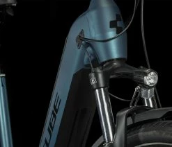 Cube Kathmandu Hybrid ONE 625 Easy Entry Blue´n´black 13 Cube Kathmandu Hybrid ONE 625 Easy Entry Blue´n´black -Vélo Boutique de vente CUBE Kathmandu Hybrid ONE 625 Easy Entry blue n black 631182 E 6