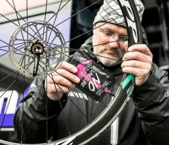 Muc-Off Scellant Pour Pneus Sans Crevaison Et Sans Souci -Vélo Boutique de vente Muc Off No Puncture Hassle 5
