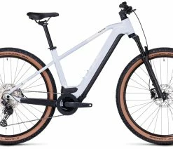 Cube Reaction Hybrid Pro 500 Flashwhite´n´black