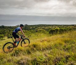 Santa Cruz Blur C S Trail 12 Santa Cruz Blur C S Trail -Vélo Boutique de vente SC FULL SHOOT Bvernor 1077 04