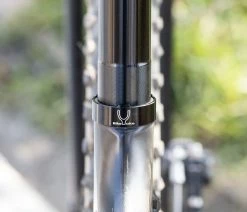 BikeYoke Serre-selle Squeezy -Vélo Boutique de vente Squeezy 1 min