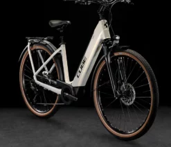 Cube Touring Hybrid Pro 625 Easy Entry Pearlysilver'n'black -Vélo Boutique de vente cube 631112 20118995 Touring Hybrid Pro 625 Easy Entry pearlysilver n black 2