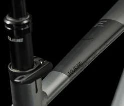 Cube Touring Hybrid EXC 625 Grey'n'metal -Vélo Boutique de vente cube 631152 20119019 Touring Hybrid EXC 625 grey n metal 3