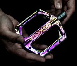 Supacaz Pédales De Plateforme Krypto DH -Vélo Boutique de vente krypto pedal 1 3000 1200x800 1