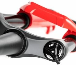 Marzocchi Bomber Z2 29" Rail Sweep-Adj Tapered Boost -Vélo Boutique de vente marzocchi 912 01 105 Bomber Z2 29 Rail Sweep Adj Tapered Boost 3