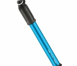 Pompe à Main Lezyne HP Medium -Vélo Boutique de vente pompe hp lezyne bleu medium 700x700 1